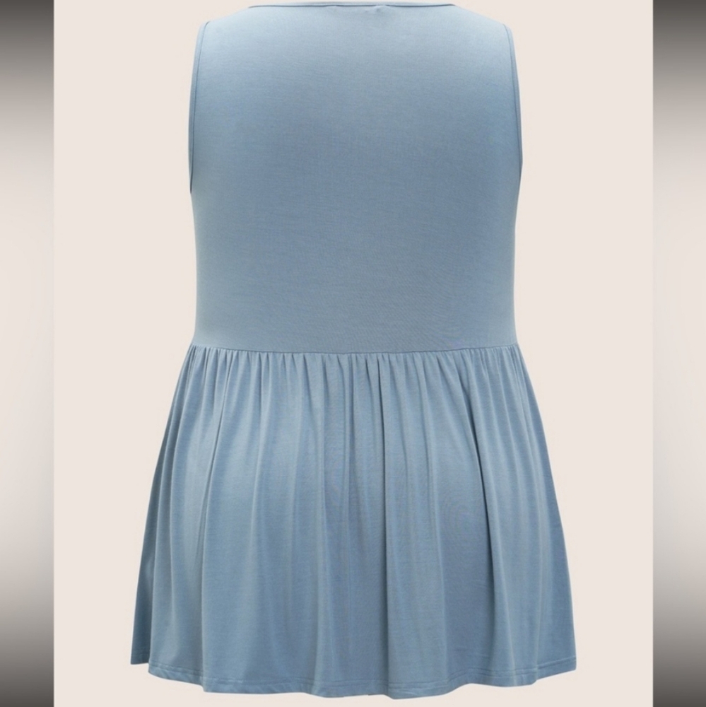 BloomChic Blue Buttoned Tank Top - Picture 6 of 10